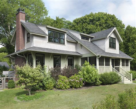 Best Gable Dormer Design Ideas & Remodel Pictures | Houzz