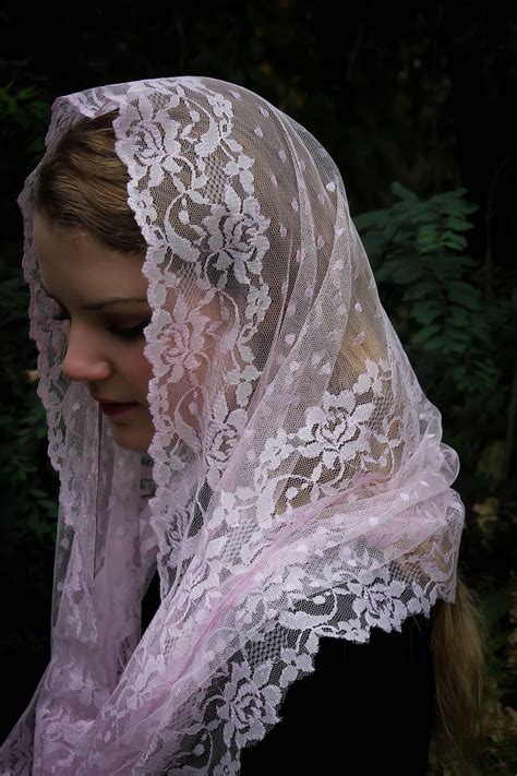 Evintage Veils~ SOFT Chantilly Lace Rose Petal Pink Lace Chapel Veil ...