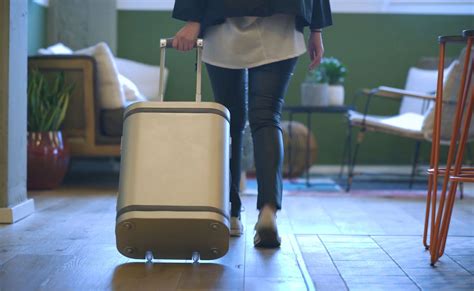 Samsara Smart Aluminum Suitcase » Gadget Flow