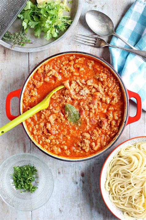 Easy Pork Bolognese Recipe - Effortless Foodie