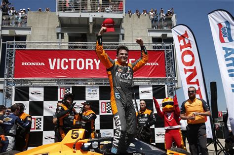 INDYCAR SERIES Photo Gallery