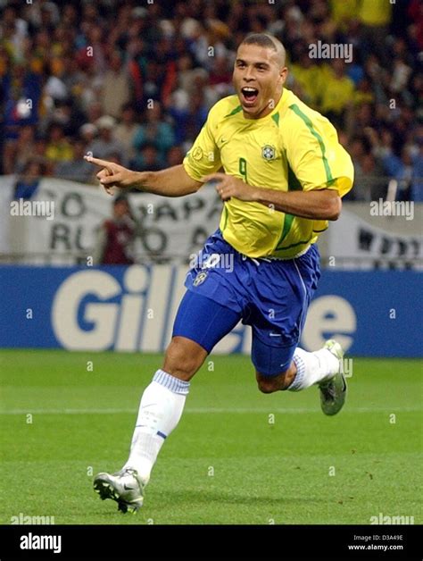 (dpa) - Brazilian striker Ronaldo cheers after scoring the winning goal ...