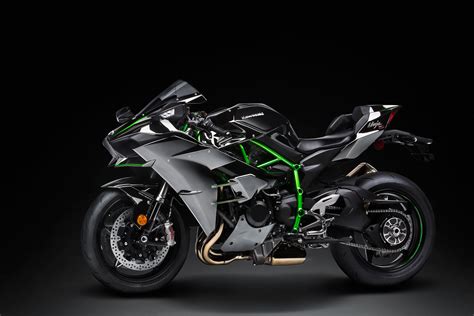 Kawasaki Ninja H2R | Behance