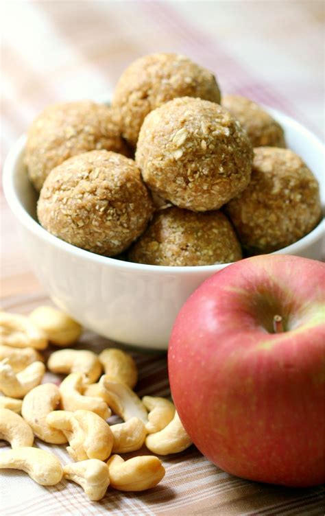 Apple Cashew Snack Bites | Strength and Sunshine @RebeccaGF666 A sweet little no-bake snack bite ...