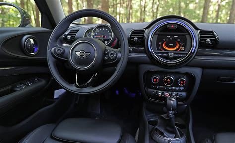 2017 Mini Cooper S ALL4 Clubman Interior Driver Cockpit Gallery (Photo 11 of 132)