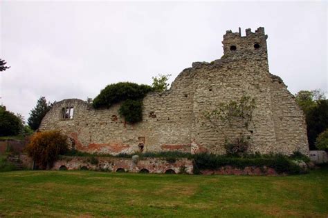 Wallingford Castle © Steve Daniels cc-by-sa/2.0 :: Geograph Britain and ...