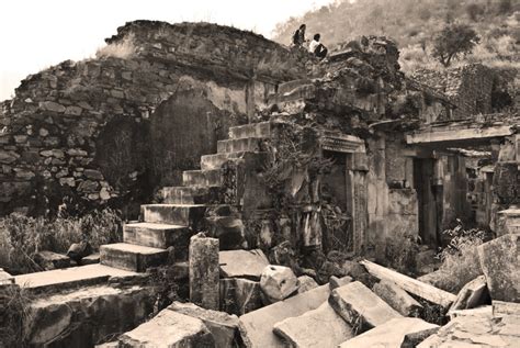 Bhangarh Fort Curse - Everything You Need to Know About It