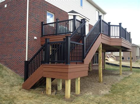 Awesome Outdoor Deck With Stairs 2023 | Stair Designs