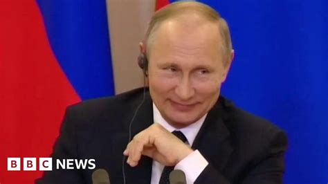 Putin laughs at political chaos in the US - BBC News