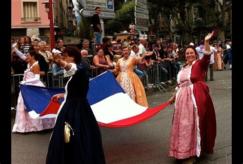 Slideshow: Lavender Festival Digne Les Bains, Haute Provence | Mommy ...