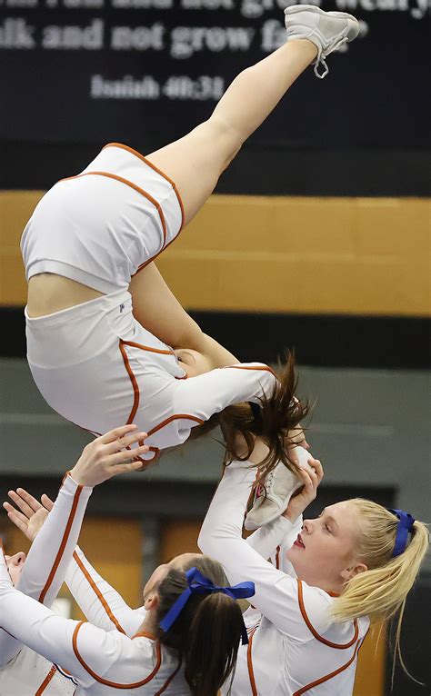 Pictures: Competitive Cheer Competition at Bishop Moore in Orlando ...