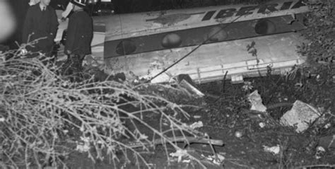 Crash of a Sud-Aviation SE-210 Caravelle 10R in Haslemere: 37 killed | Bureau of Aircraft ...