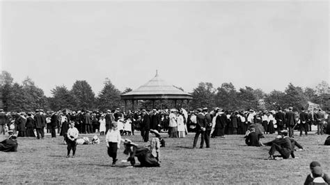 Moss Side: A history of the Manchester neighbourhood - BBC News