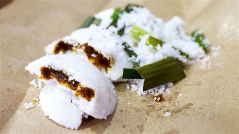 Recipe: Putu piring | food | foodpanda Magazine MY