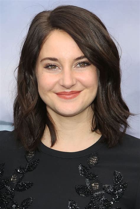 Shailene Woodley With Dark Hair | Spring 2016 | POPSUGAR Beauty Photo 6