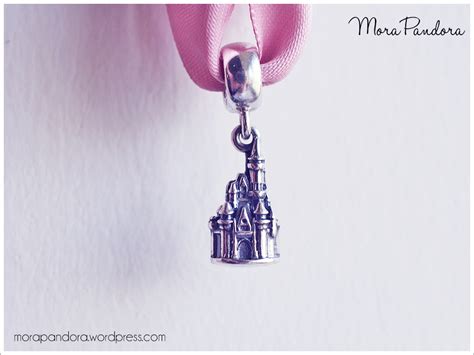 Review: Cinderella's Castle & Safety Chain from Pandora Disney Parks ...