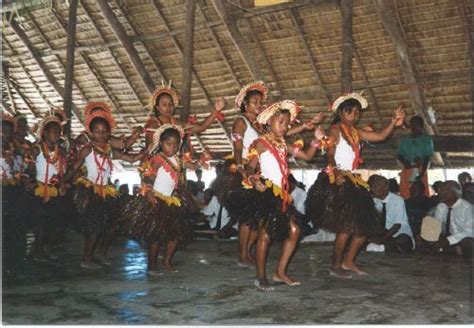 Kiribati Culture | Polynesian culture, Kiribati | Native Pacific Islanders | Pinterest ...