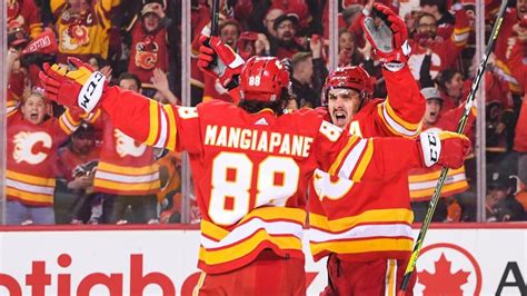 NHL Playoffs 2022: Flames set record with fastest two goals to begin playoff game - CBSSports.com