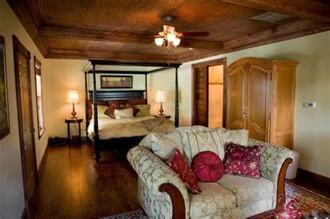 BED AND BREAKFAST ON WHITE ROCK CREEK $125 ($̶1̶8̶5̶) - Prices & B&B Reviews - Waco, TX