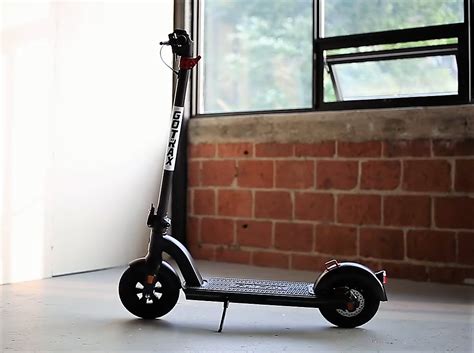 GoTrax G4 Electric Scooter Review 2024 » Tested Pick for Adults