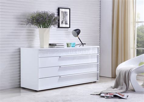 Dolce Dresser in High Gloss White Lacquer by Casabianca