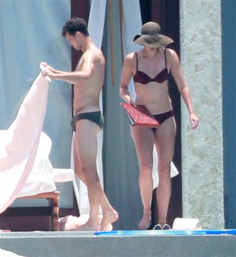 Maria Sharapova in a Bikini With Her Boyfriend in Mexico | POPSUGAR ...