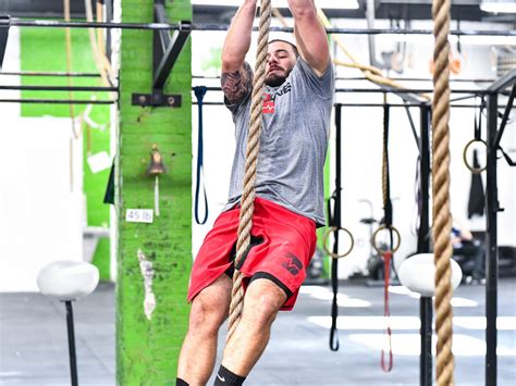 Mat Fraser CrossFit Games champion workout, training - Sports Illustrated