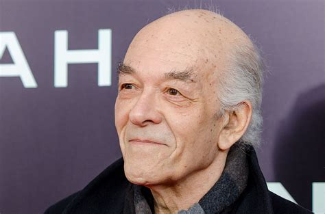 Hector Salamanca Actor / Hector Salamanca Breaking Bad Wiki Fandom / Oturduğu sandalye kadar ...