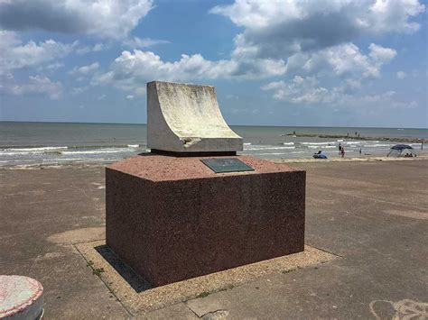 GALVESTON.COM: Historical Marker: Galveston Seawall and Grade Raising ...