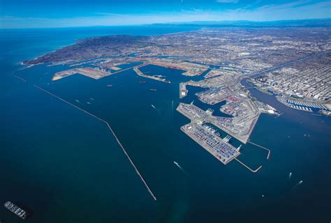 San Pedro Bay Ports Consider Joint Agreement To Address Gateway Efficiency • Long Beach Business ...