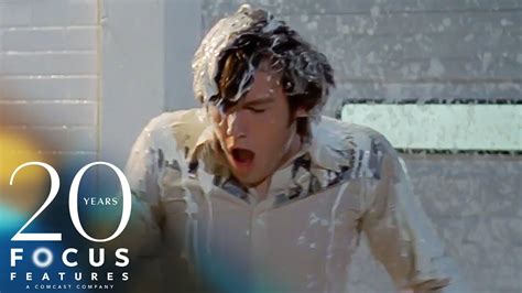 Dazed and Confused | Ben Affleck Gets Paint Dumped on Him – Phase9 ...