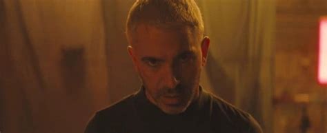 ‘Birds Of Prey’: First Look At Chris Messina As Batman Villain Victor Zsasz - Heroic Hollywood