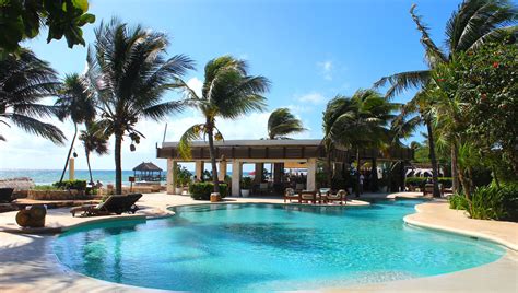 Resort Obsession: Viceroy Riviera Maya