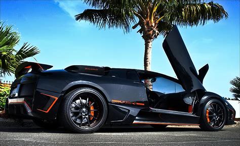 Lamborghini Murcielago Gets Bold Custom Treatment - autoevolution