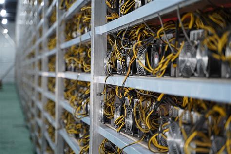 Bitcoin Mining Hardware and Software, Explained - TheMinerMag