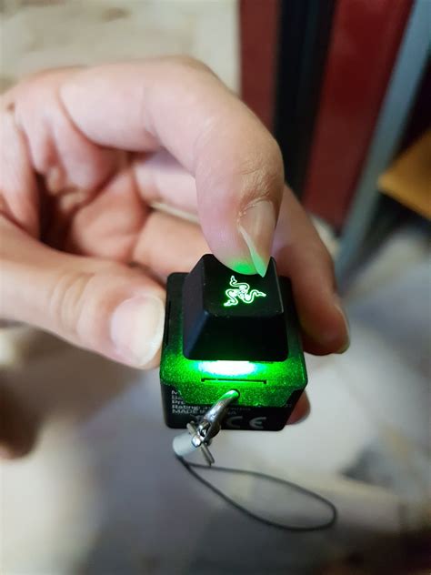 Limited Edition Razer Backlit Chroma Keycap Keychain Model RC-81 0232 ...