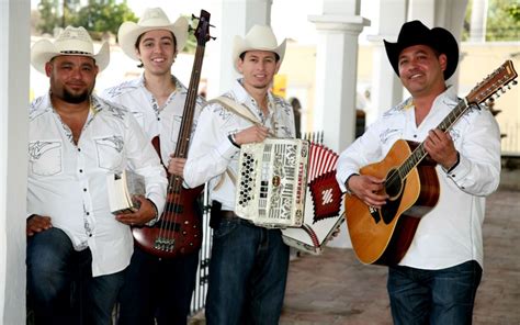 El grupo que canta corridos literarios • Últimas Noticias • Forbes México