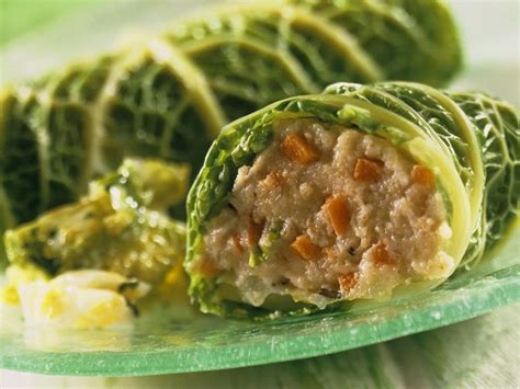 stuffed savoy cabbage leaves Recipe | EatSmarter