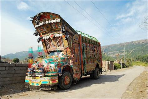 Weird Truck Art in Pakistan (23 pics)