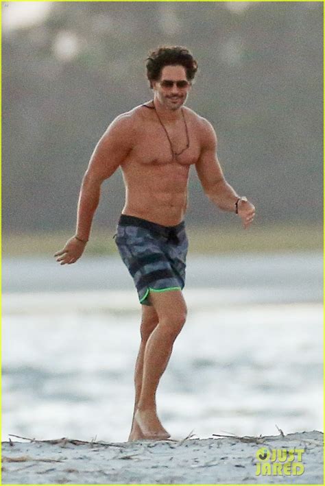 Joe Manganiello & Matt Bomer Show Off Buff Bods in 'Magic Mike XXL ...