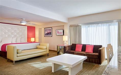 Flamingo Rooms & Suites | Photos & Info | Las Vegas Hotels