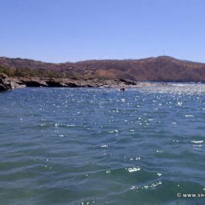 Snorkeling at Playa Hermosa, Guanacaste | Snorkeling in Costa Rica