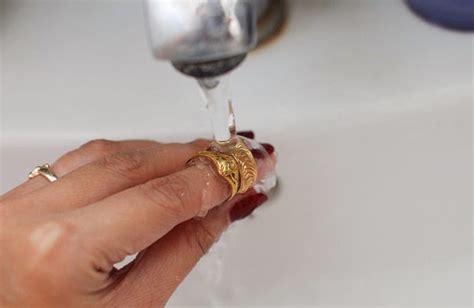 Two Golden Rings: How to clean tarnished gold