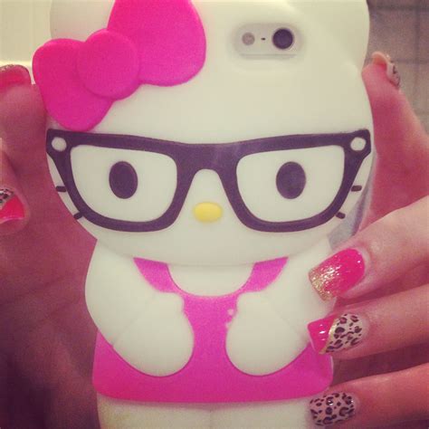 My new hello kitty phone case off of amazon