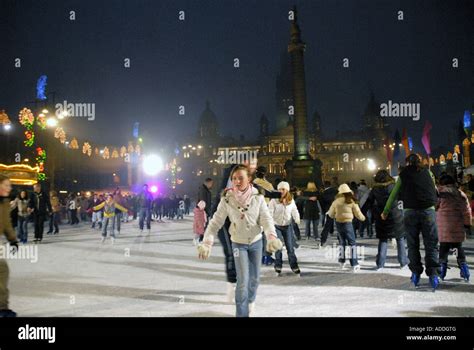 Glasgow ice skating hi-res stock photography and images - Alamy