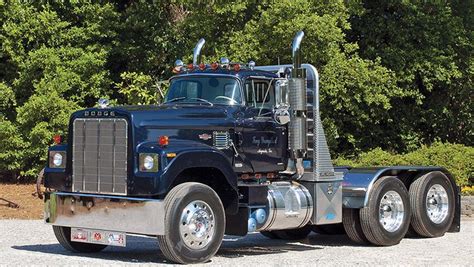 1975 Dodge Bighorn CNT Custom Cab | Old dodge trucks, Big rig trucks ...