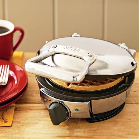 All Clad 99012GT Classic Round Waffle Maker Review | Easy Kitchen ...