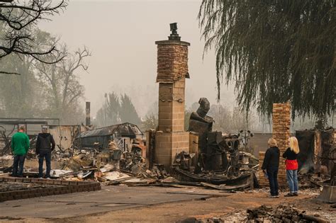 Photos from Wildfires devastate Oregon as officials prepare for "mass fatality" event