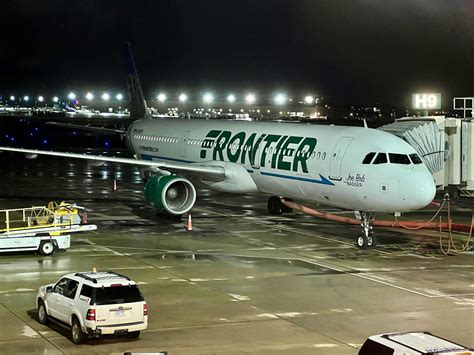 A Cheap Fare, Stiff Seat & High Fees: Our Frontier Airlines Review