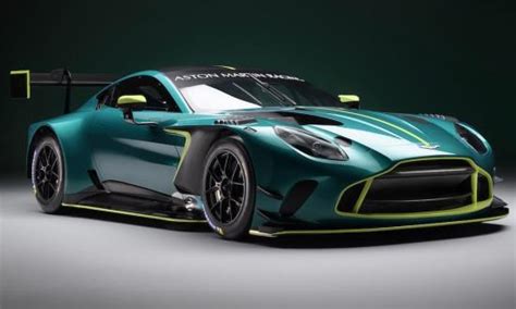 Aston Martin Vantage 2025 specs, 0-60, quarter mile - FastestLaps.com